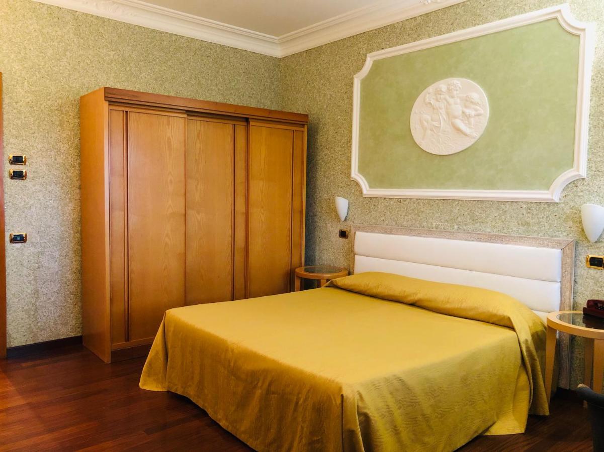 Grand Hotel Ambasciatori Wellness & Spa Chianciano Terme Eksteriør bilde